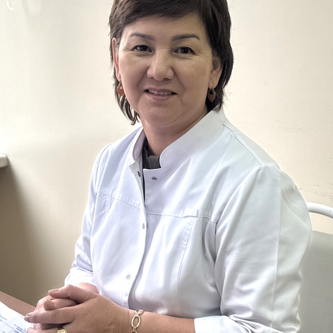 Таныс болыңыздар! Нурхожаева Патшагүл Ерпайызқызы! Бала кезінен адамдарға көмектесуді ойлайтын. 