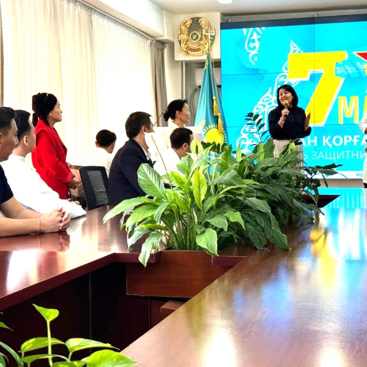 7 мамыр - Отан қорғаушылар Күні